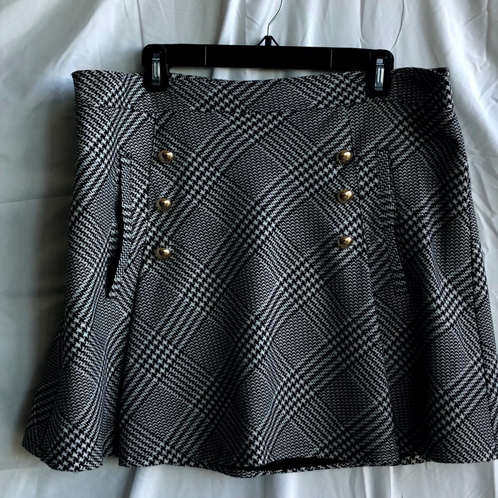 AVA Black and White Houndstooth Mini Skirt